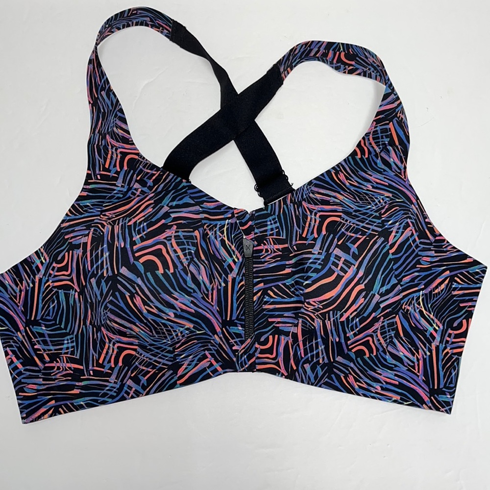 Knix Catalyst Sports Bra - Size 4 (32-34 C/D)